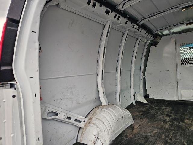 Chevrolet Express Cargo Van RWD 2500 135" 2017