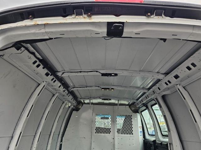 Chevrolet Express Cargo Van RWD 2500 135" 2017
