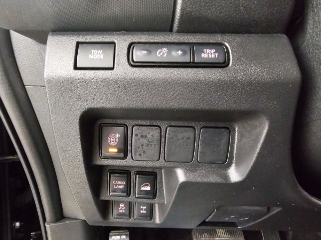 Nissan Frontier Crew Cab 4x4 PRO-4X 2024