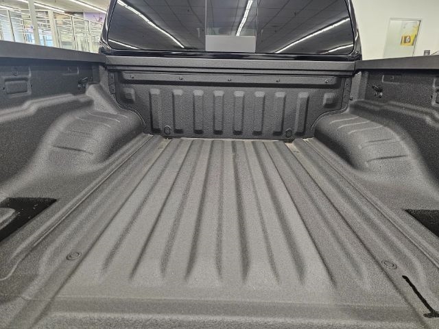 Nissan Frontier Crew Cab 4x4 PRO-4X 2024