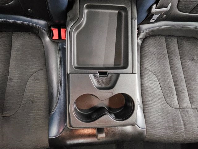 Chrysler 200 4dr Sdn S FWD 2015