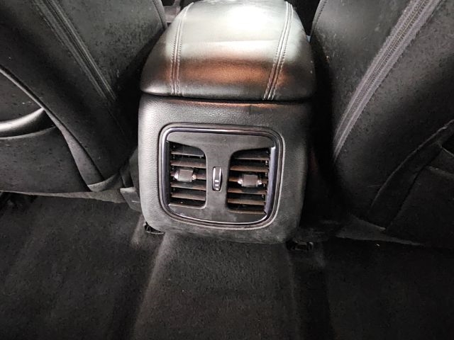 Chrysler 200 4dr Sdn S FWD 2015