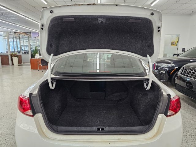 Chrysler 200 4dr Sdn S FWD 2015