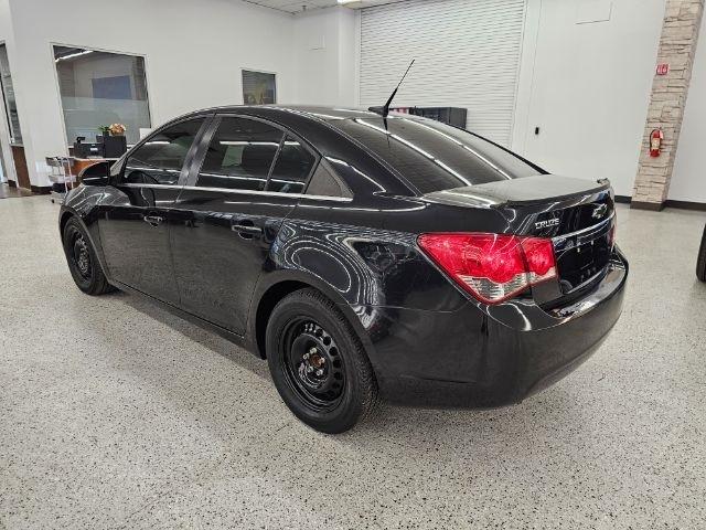 Chevrolet Cruze 4dr Sdn LS 2012