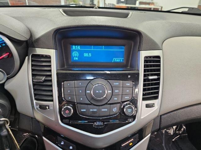 Chevrolet Cruze 4dr Sdn LS 2012