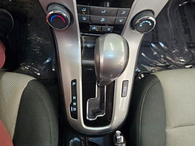 Chevrolet Cruze 4dr Sdn LS 2012