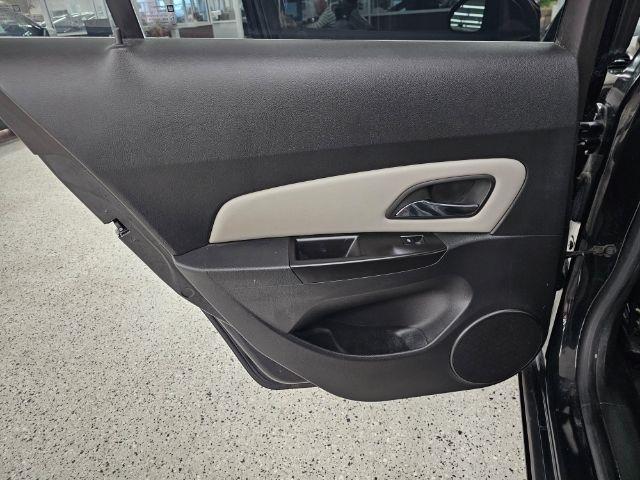 Chevrolet Cruze 4dr Sdn LS 2012