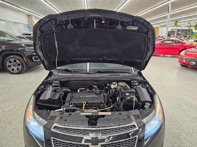 Chevrolet Cruze 4dr Sdn LS 2012