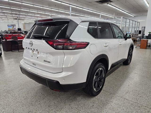 2024 Nissan Rogue SV photo 4