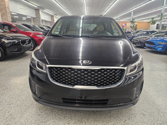 2018 Kia Sedona LX photo 2