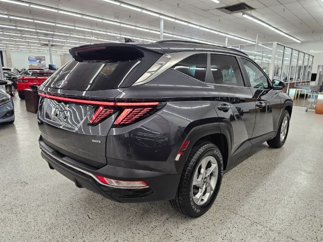 2022 Hyundai Tucson SEL photo 2