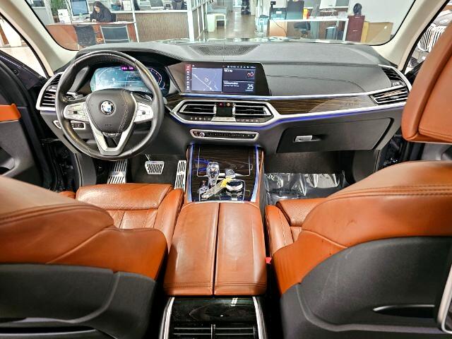 BMW X7 xDrive50i Sports Activity Vehicle 2019