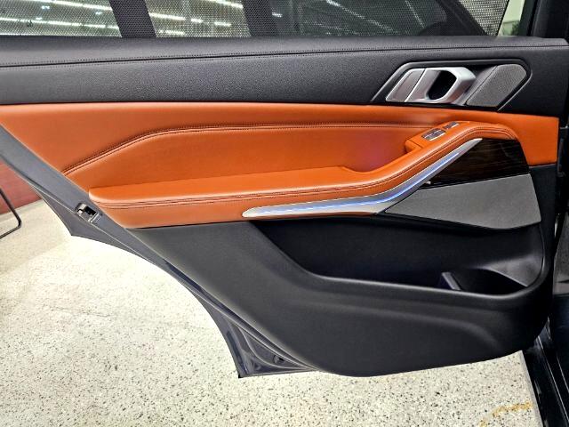 BMW X7 xDrive50i Sports Activity Vehicle 2019