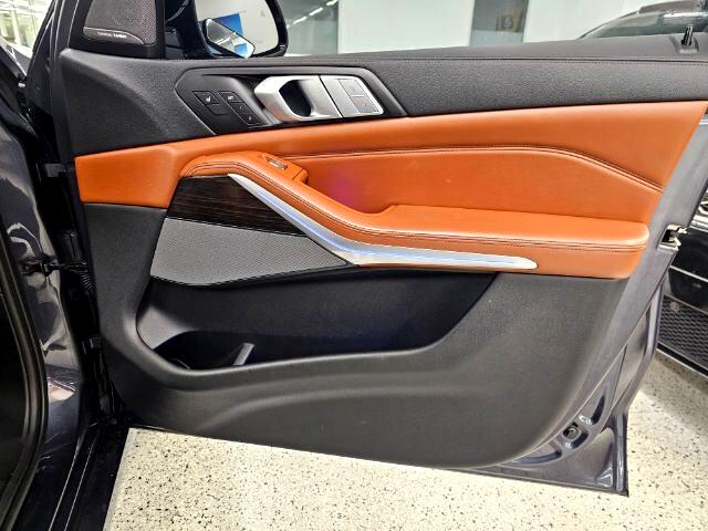 BMW X7 xDrive50i Sports Activity Vehicle 2019