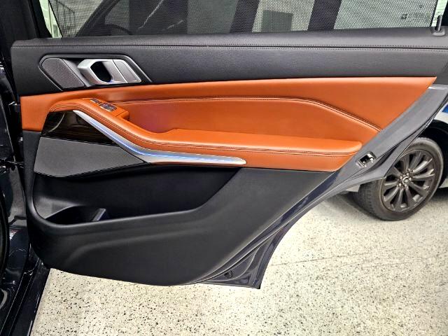 BMW X7 xDrive50i Sports Activity Vehicle 2019