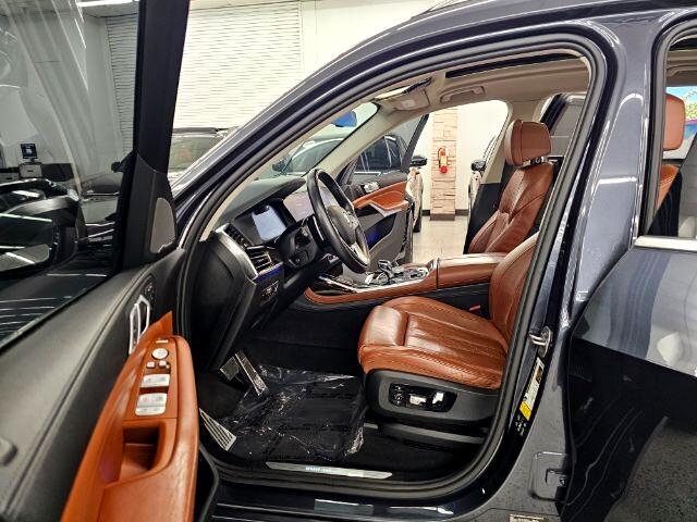 BMW X7 xDrive50i Sports Activity Vehicle 2019