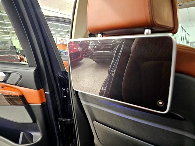 BMW X7 xDrive50i Sports Activity Vehicle 2019