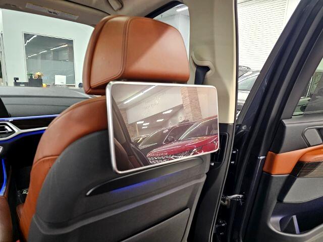 BMW X7 xDrive50i Sports Activity Vehicle 2019