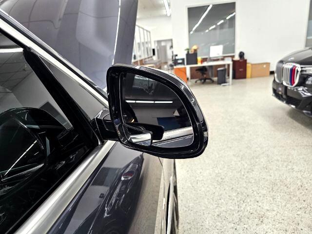 BMW X7 xDrive50i Sports Activity Vehicle 2019