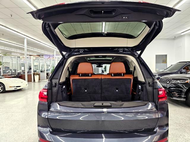 BMW X7 xDrive50i Sports Activity Vehicle 2019