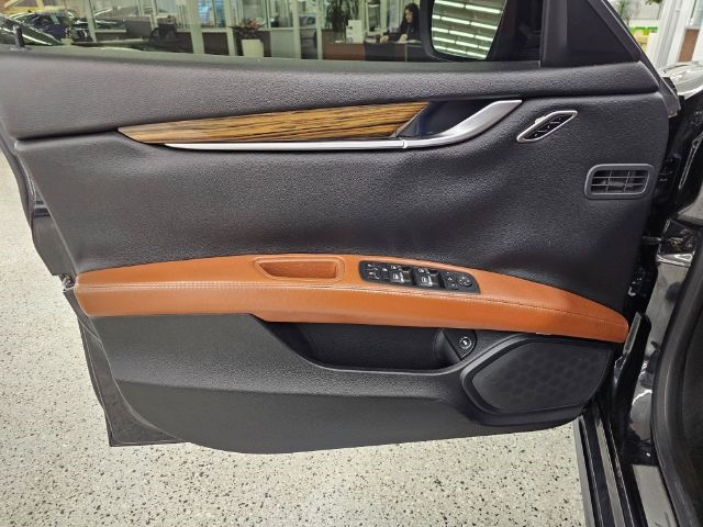 Maserati Ghibli 4dr Sdn S Q4 2014