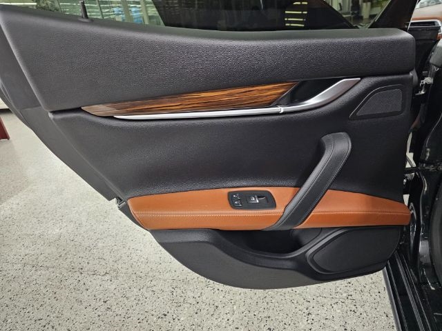 Maserati Ghibli 4dr Sdn S Q4 2014