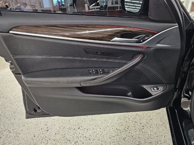 BMW 5 Series 530i xDrive Sedan 2019