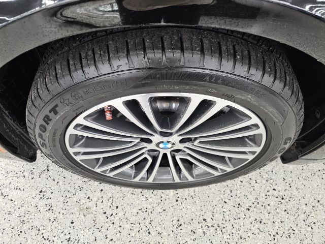 BMW 5 Series 530i xDrive Sedan 2019