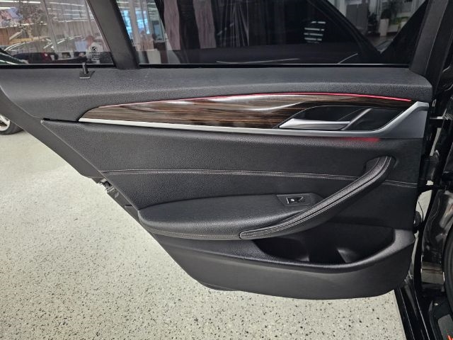 BMW 5 Series 530i xDrive Sedan 2019