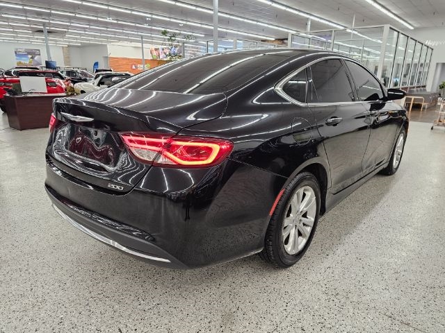 Chrysler 200 4dr Sdn Limited FWD 2015