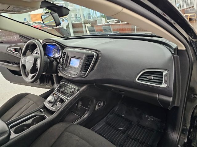 Chrysler 200 4dr Sdn Limited FWD 2015