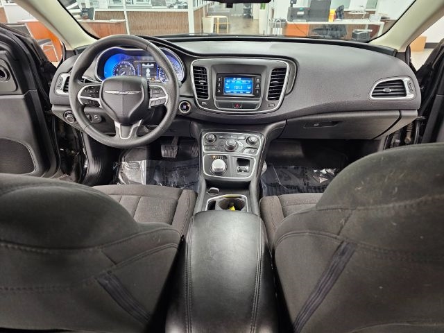 Chrysler 200 4dr Sdn Limited FWD 2015