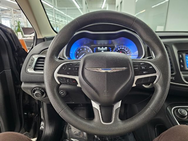 Chrysler 200 4dr Sdn Limited FWD 2015