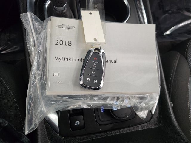 Chevrolet Traverse AWD 4dr LT Cloth w/1LT 2018