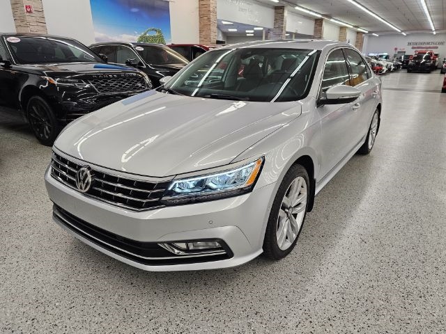 2016 Volkswagen Passat SEL Premium