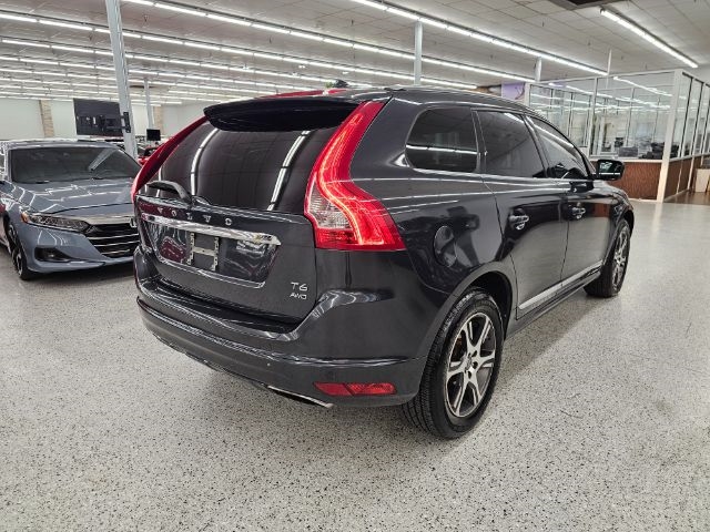 Volvo XC60 2015.5 AWD 4dr T6 2015