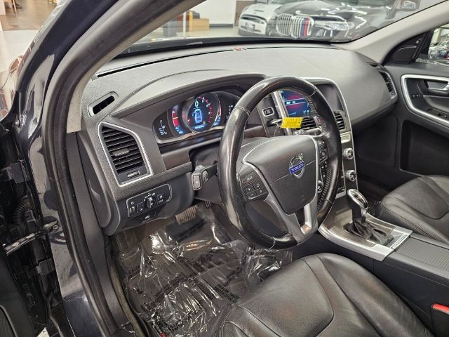 Volvo XC60 2015.5 AWD 4dr T6 2015