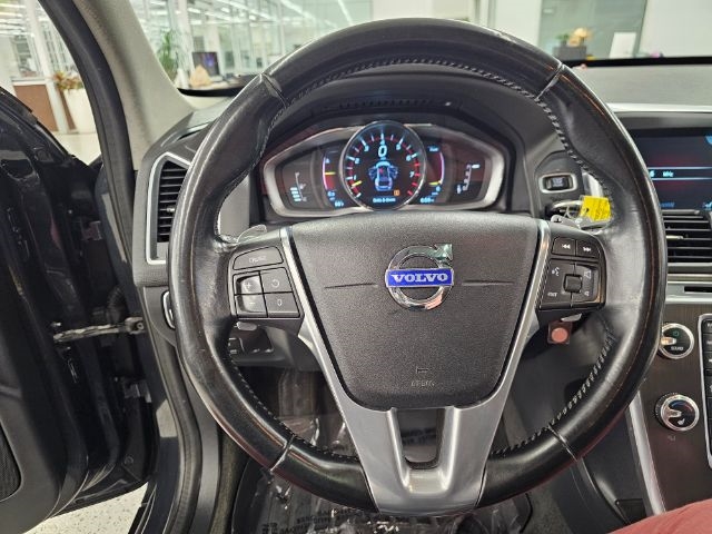 Volvo XC60 2015.5 AWD 4dr T6 2015