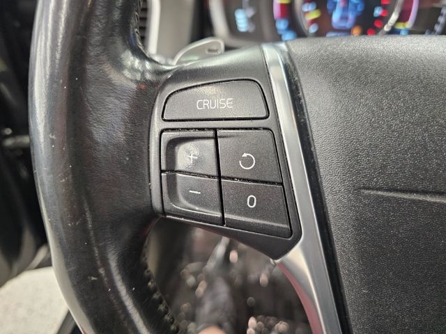 Volvo XC60 2015.5 AWD 4dr T6 2015