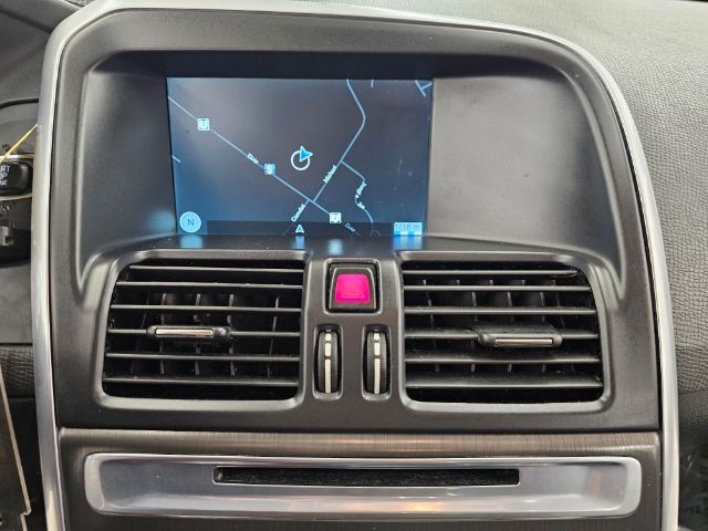 Volvo XC60 2015.5 AWD 4dr T6 2015