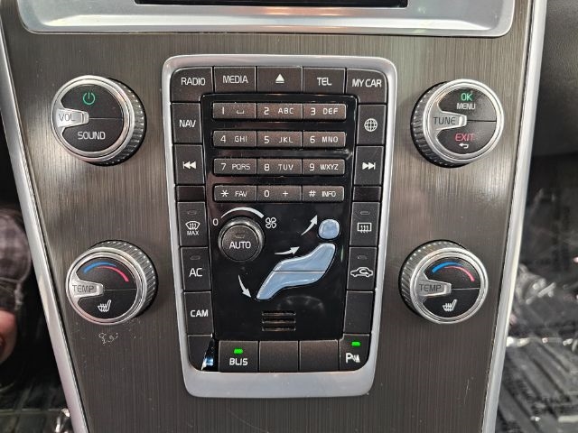 Volvo XC60 2015.5 AWD 4dr T6 2015