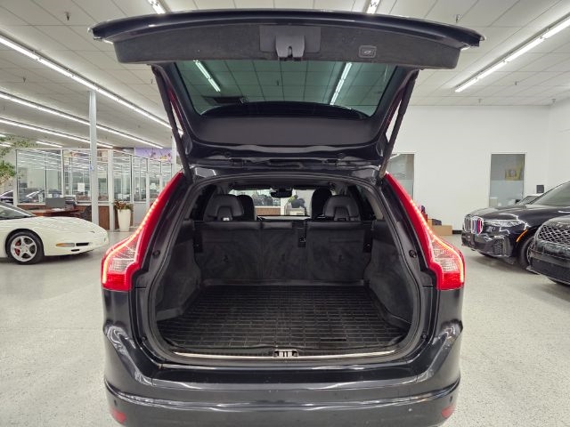 Volvo XC60 2015.5 AWD 4dr T6 2015