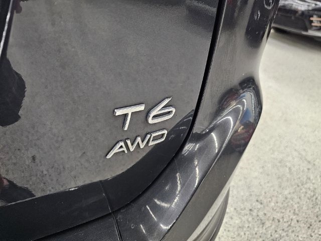 Volvo XC60 2015.5 AWD 4dr T6 2015