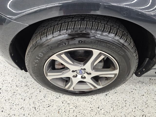 Volvo XC60 2015.5 AWD 4dr T6 2015