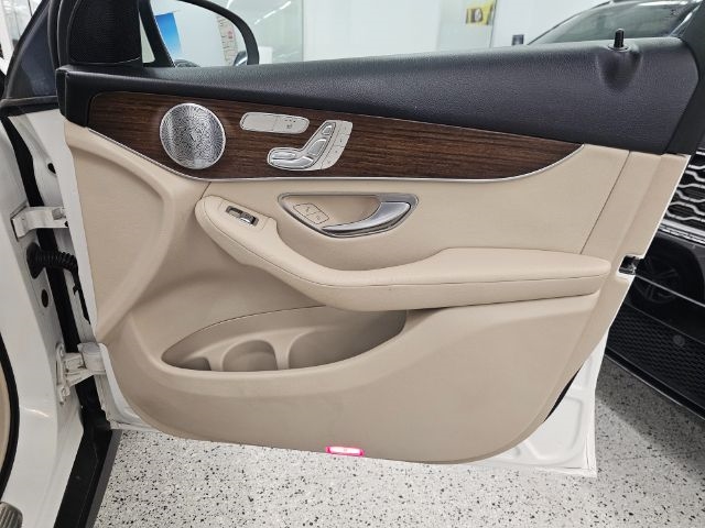 Mercedes-Benz GLC GLC 300 4MATIC SUV 2020