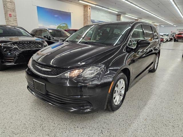 Chrysler Pacifica Touring FWD 2017