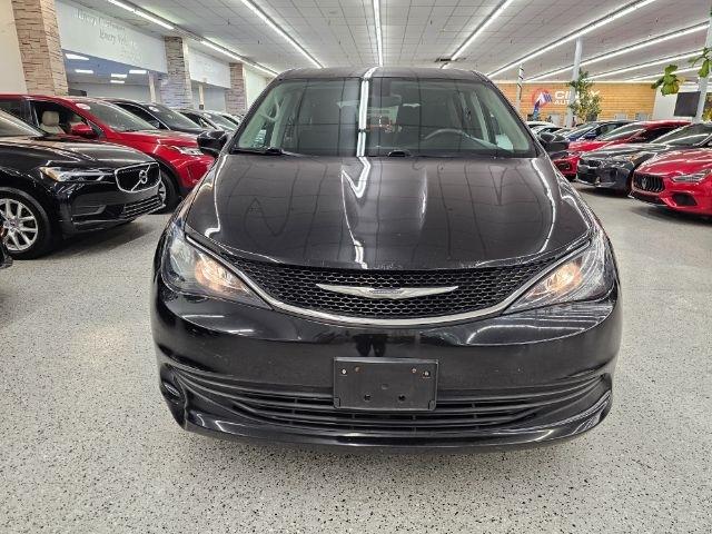 Chrysler Pacifica Touring FWD 2017
