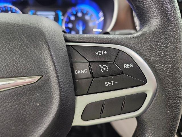 Chrysler Pacifica Touring FWD 2017