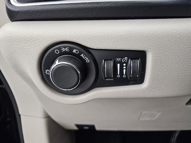 Chrysler Pacifica Touring FWD 2017