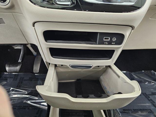 Chrysler Pacifica Touring FWD 2017